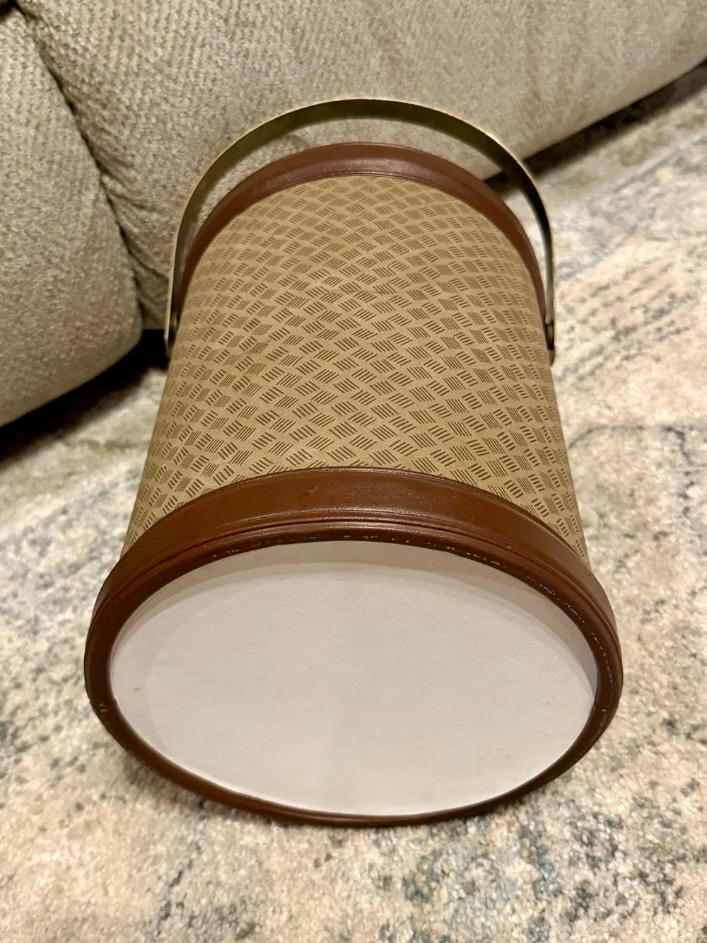 Vintage-Style Brown Patterned Ice Bucket with Brass-toned Lid & Handle